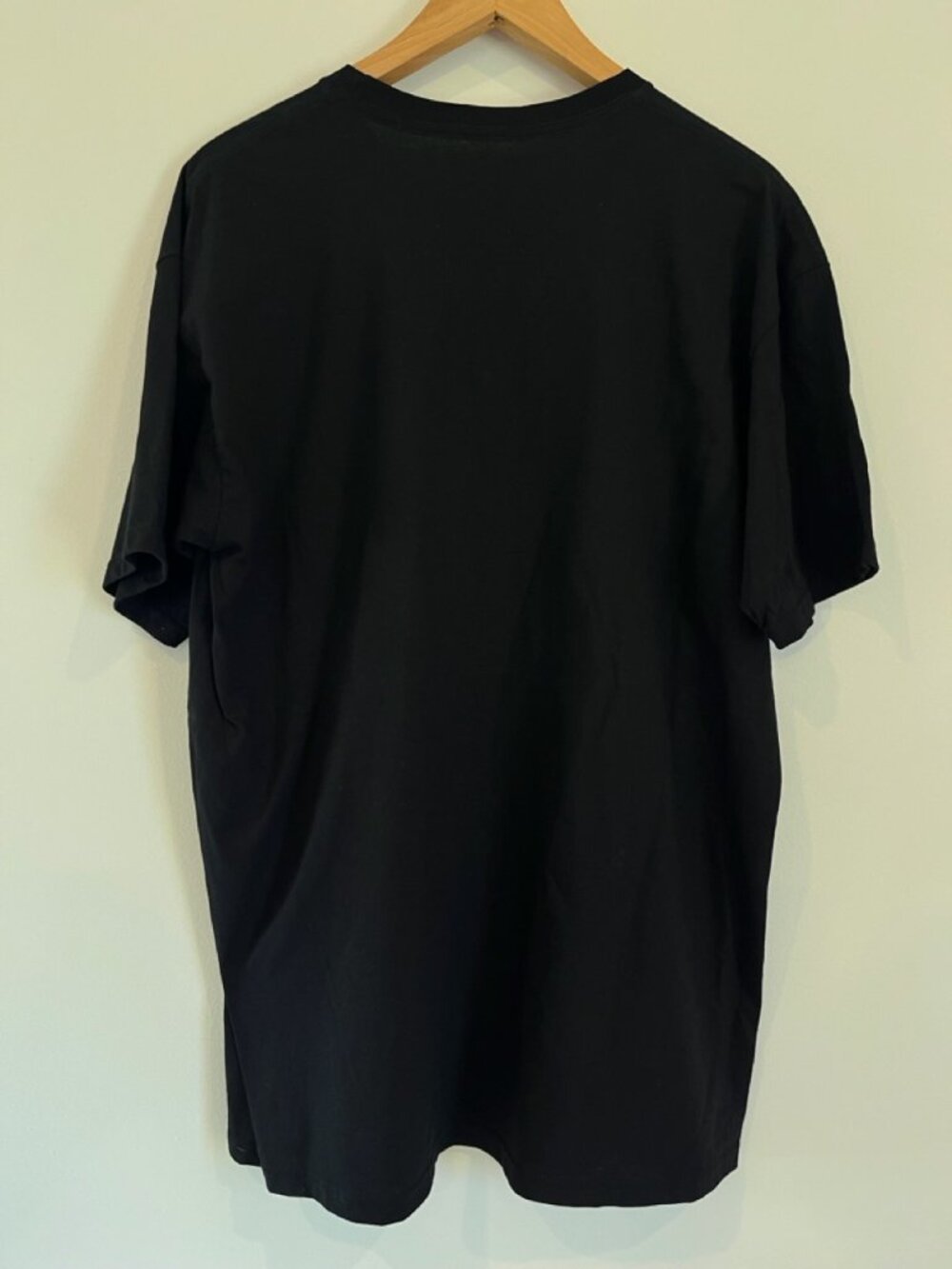 John Carpenter’s Halloween T-Shirt XL Michael Myers Black Official NWT - Picture 4 of 5